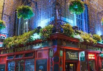 Tour e visita guidata notturna dei pub irlandesi con musica dal vivo