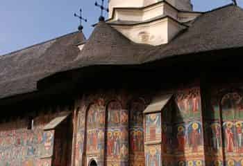 Bucovina Monasteries Guided Tour