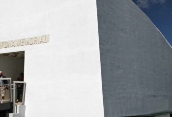 USS Arizona Memorial Tour, Honolulu