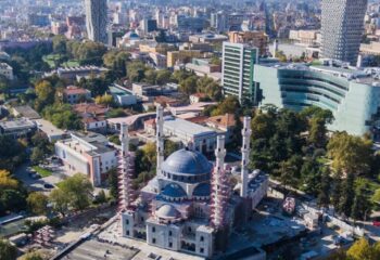 Tirana Albania, tour a piedi e visita guidata della città